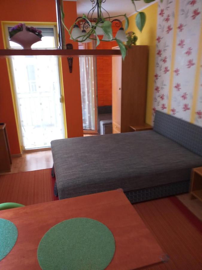 Mediterrán Szállás Gyula Esterno foto